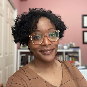 Meet your Posher, Dana